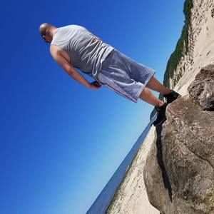 Meet your Posher, Anthony